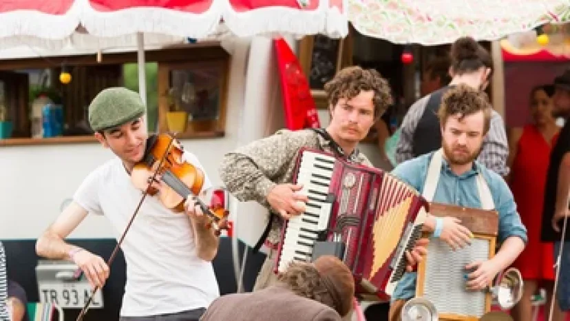 Musicians playing fiddle and accordion at the Cobargo Folk Festival